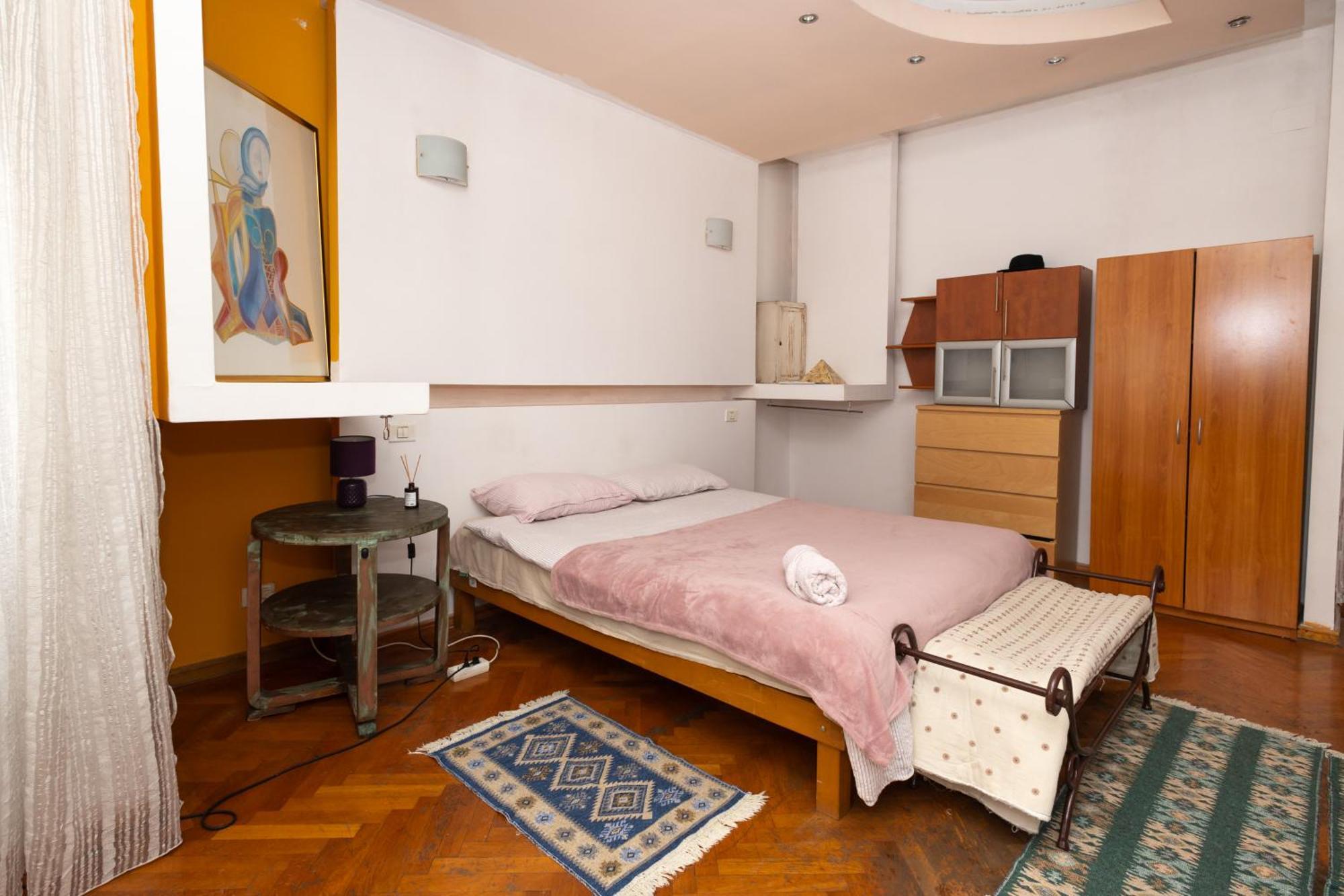 Shared Retro Vintage Luxury Apartment Bukarest Exteriör bild