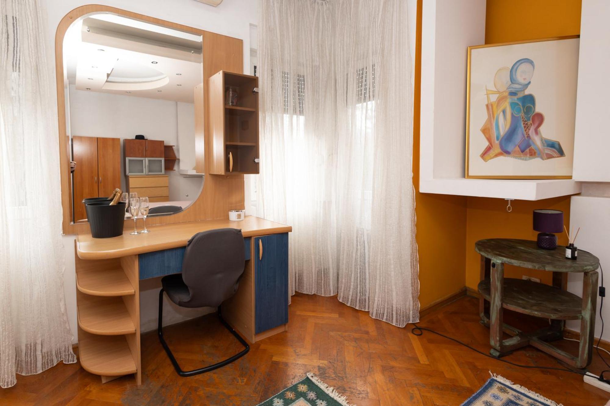 Shared Retro Vintage Luxury Apartment Bukarest Exteriör bild